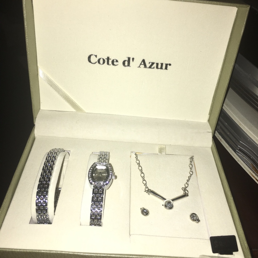 Cote De Azur Jewelry Set